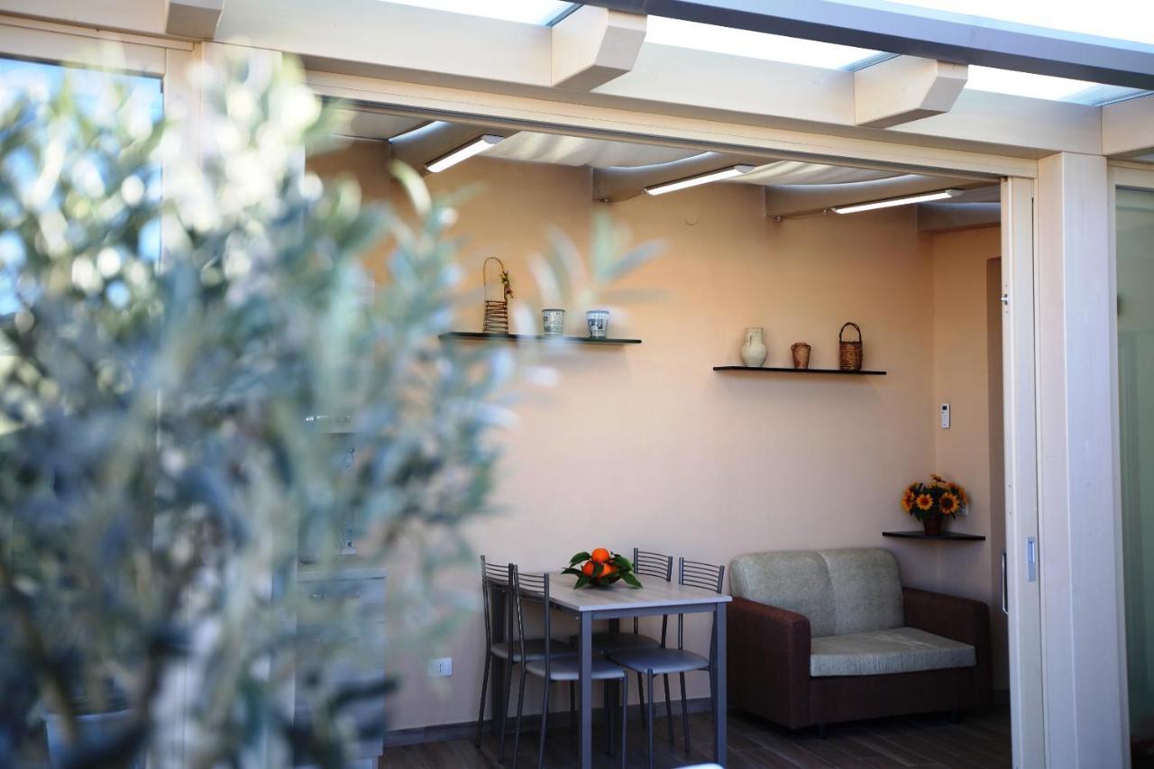 Re Sole Case Vacanze - Esclusivo Attico M A R T E Con Spaziosissima Terrazza Solarium Attrezzata Avola Exterior photo