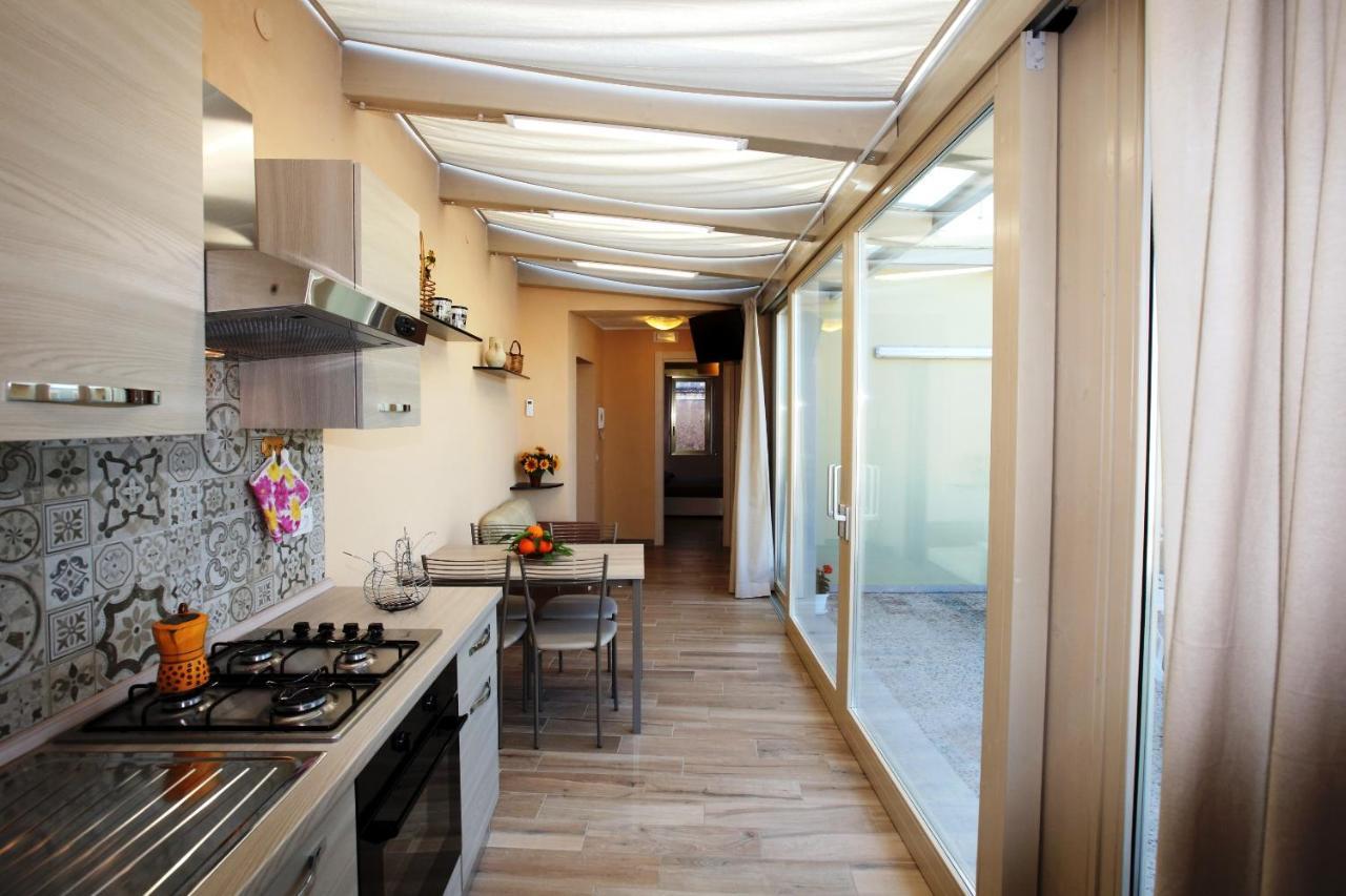 Re Sole Case Vacanze - Esclusivo Attico M A R T E Con Spaziosissima Terrazza Solarium Attrezzata Avola Exterior photo
