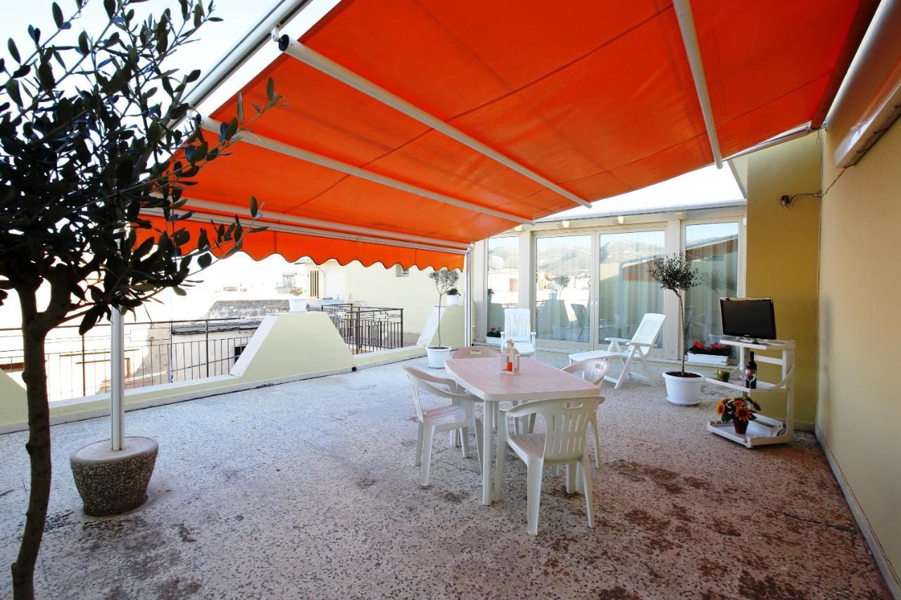 Re Sole Case Vacanze - Esclusivo Attico M A R T E Con Spaziosissima Terrazza Solarium Attrezzata Avola Exterior photo