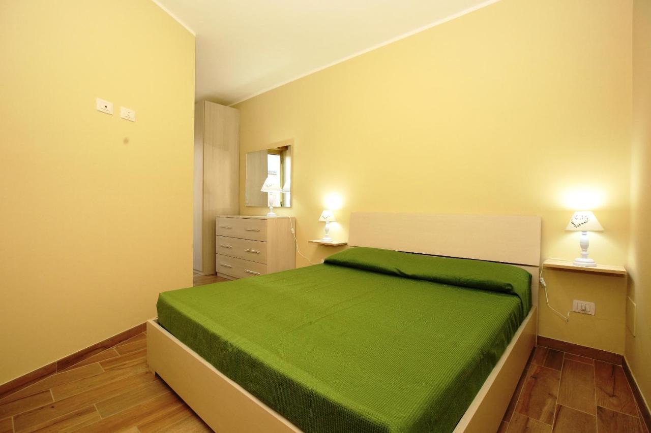 Re Sole Case Vacanze - Esclusivo Attico M A R T E Con Spaziosissima Terrazza Solarium Attrezzata Avola Exterior photo